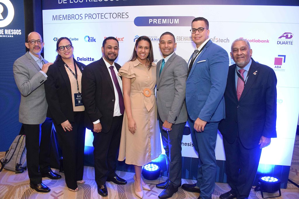Representantes de miembros protectores del CGR en la III Jornada Anual de Riesgos